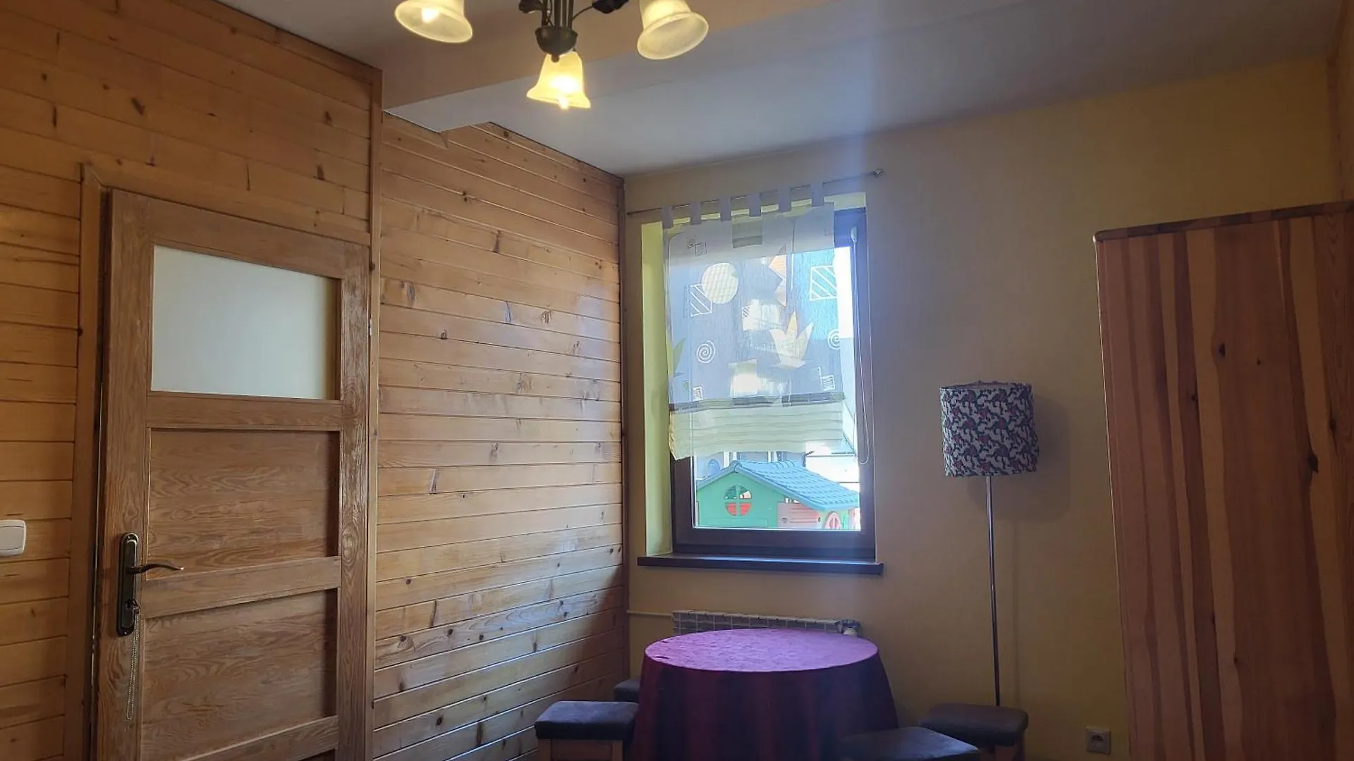 Apartamenty I Pokoje Goscinne Nowita Zakopane Bed & Breakfast
