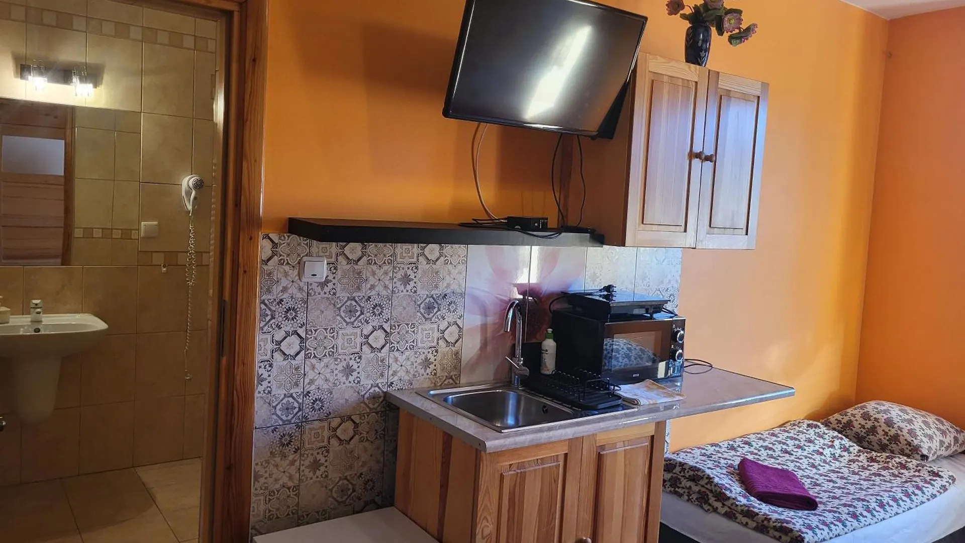 Apartamenty I Pokoje Goscinne Nowita Zakopane Bed & Breakfast