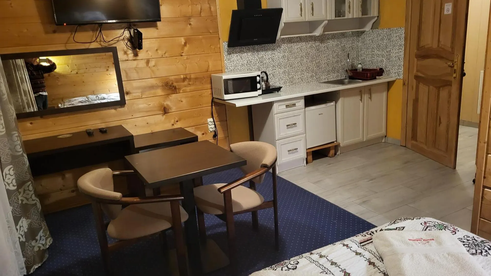 Apartamenty I Pokoje Goscinne Nowita Zakopane 3*,  Polsko