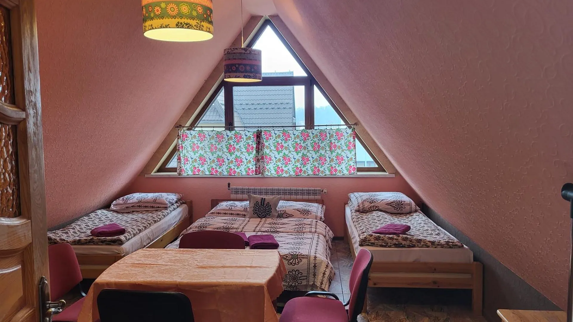Apartamenty I Pokoje Goscinne Nowita Zakopane