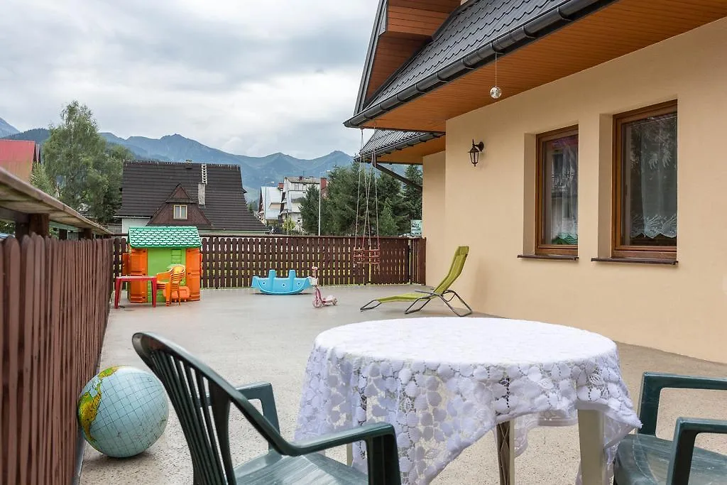 Apartamenty I Pokoje Goscinne Nowita Zakopane 3*,